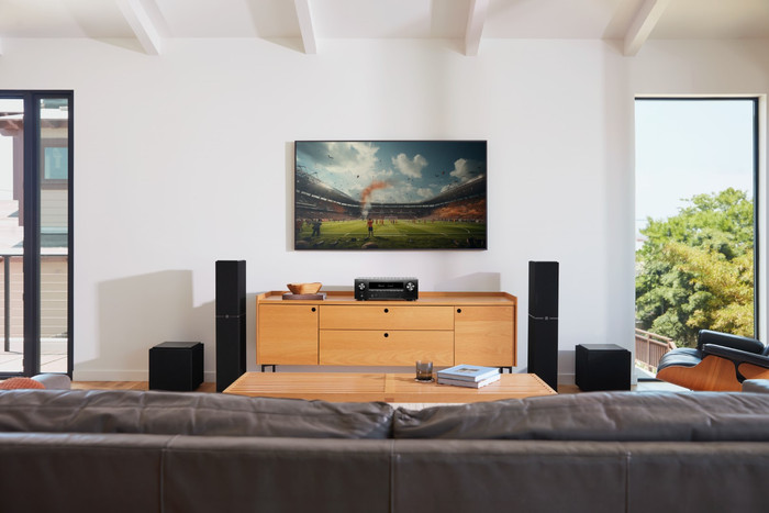 Polk Audio Monitor XT20 Speaker Set + Denon AVR-X1800H Receiver product in gebruik