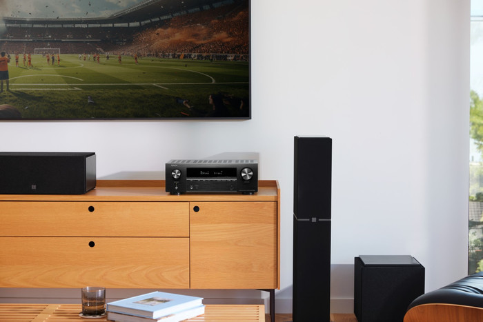 Polk Audio Monitor XT20 Speaker Set + Denon AVR-X1800H Receiver product in gebruik