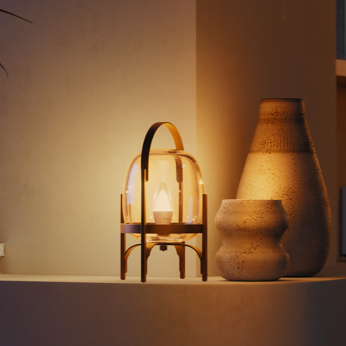 Philips Hue Kaarslamp White E14 Losse lamp product in gebruik