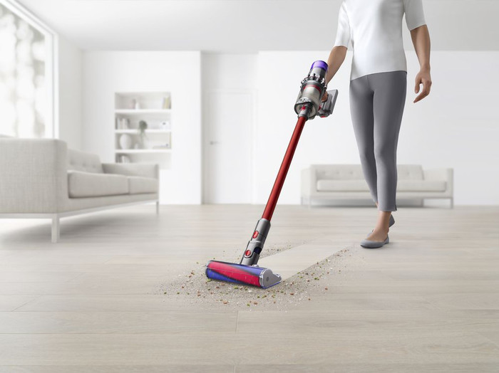 Dyson V11 Fluffy product in use