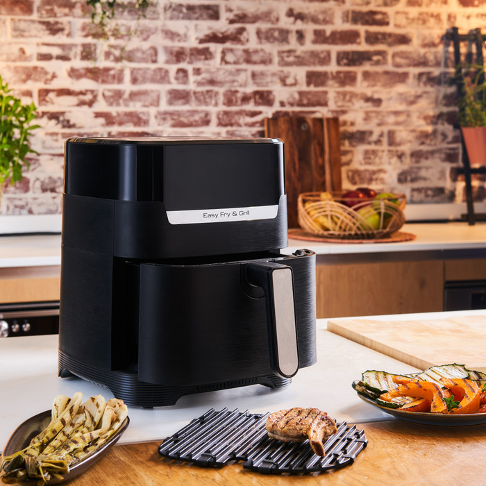 Moulinex Airfryer Easy Fry & Grill 2-in-1 product in use