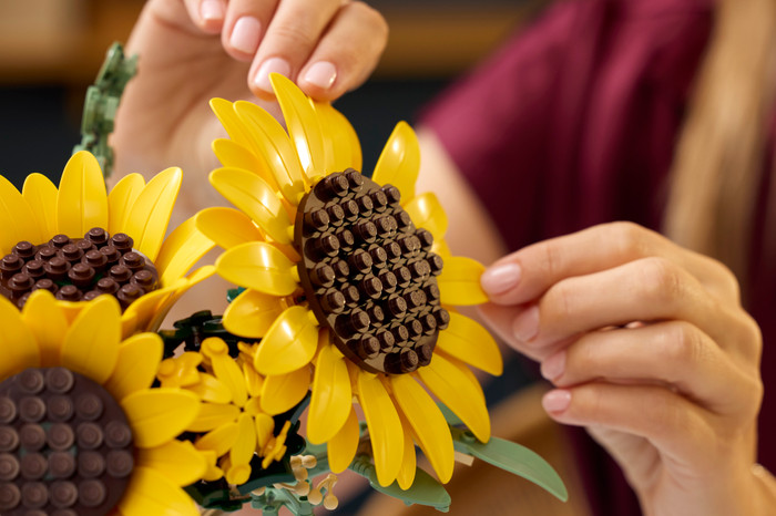 LEGO Botanicals - Le Bouquet de Tournesols 11502 produit à l'usage