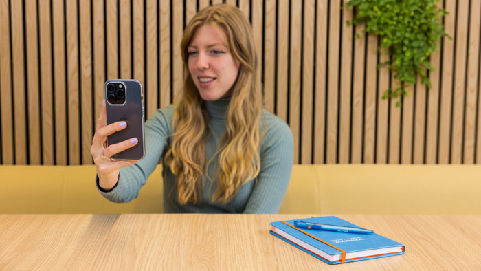 BlueBuilt Back Cover iPhone 15 Pro Transparent visual Coolblue 2