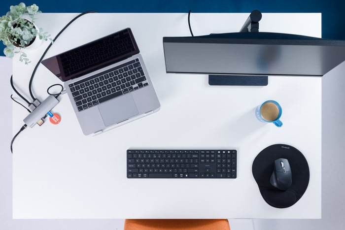 BlueBuilt 9-in-1 Dual HDMI Docking Station with USB-C product in use