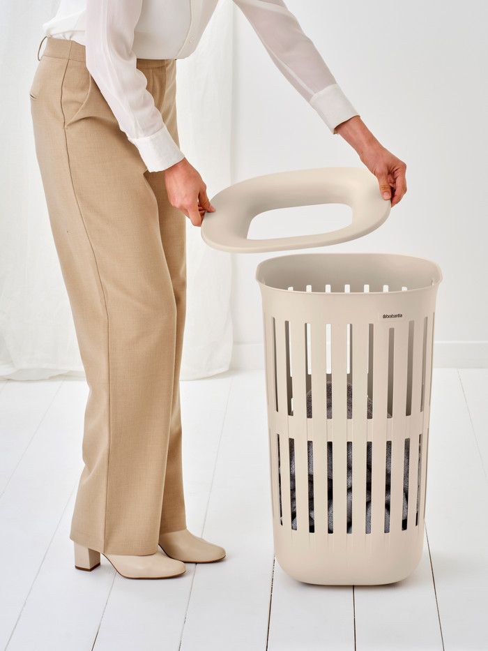 Brabantia Collect-It Wasmand 55 liter - Set van 2 -  Beige product in gebruik