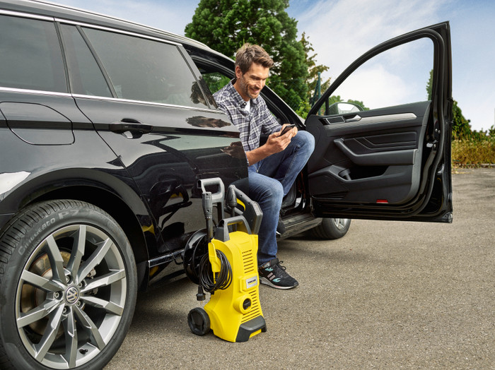 Kärcher K3 Premium Power Control Home product in use