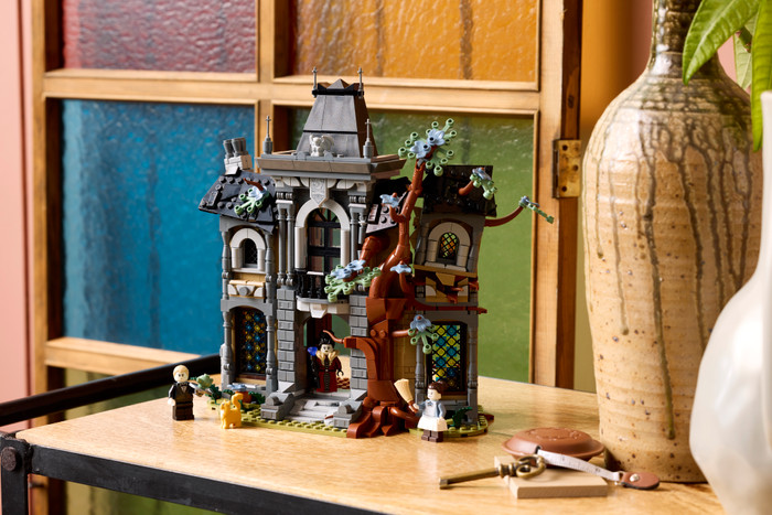 LEGO Icons - Le Manoir du Maire 11383 produit à l'usage
