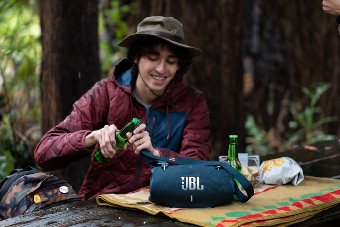 JBL Xtreme 4 Blue product in use