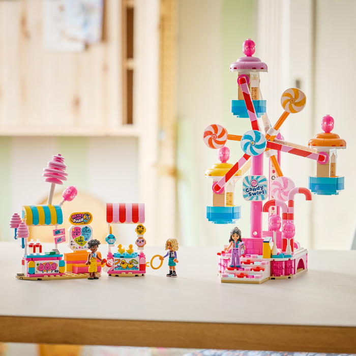 LEGO Friends Reuzenrad van Snoep en Cupcakes 42700 product in gebruik