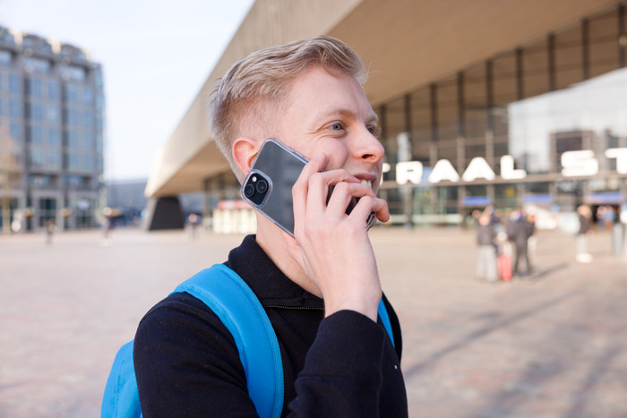 BlueBuilt Protective Back Cover iPhone 15 Plus Transparent visual Coolblue 3