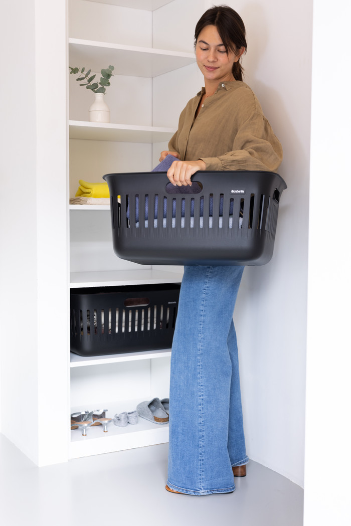 Brabantia Collect-It Wasmand 40 liter - Set van 2 - Zwart product in gebruik