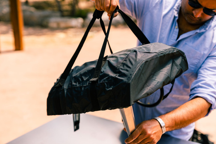 Ooni Pizza Oven Draagtas en Hoes Koda 12 product in gebruik