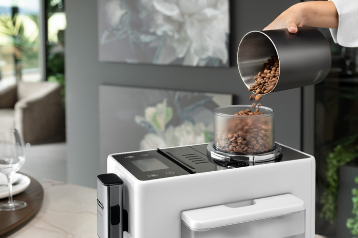 De'Longhi Rivelia EXAM440.35.W product in gebruik