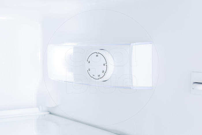 AEG OSK5O88ES zoomed-in detail