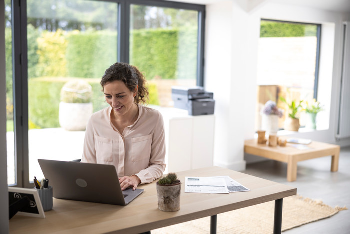 Brother MFC-L2800DW produit à l'usage