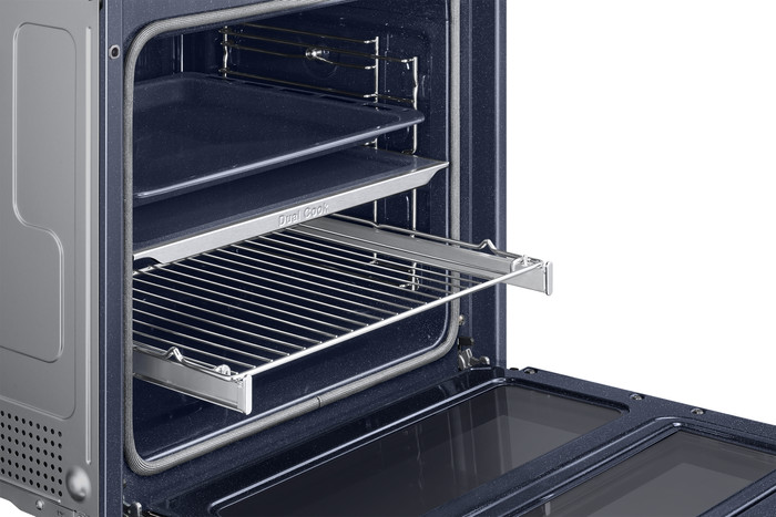 Samsung NV7B4550VAK Dual Cook Flex detail