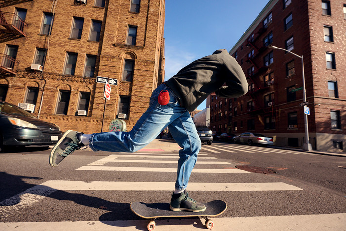 JBL Clip 5 Red product in use