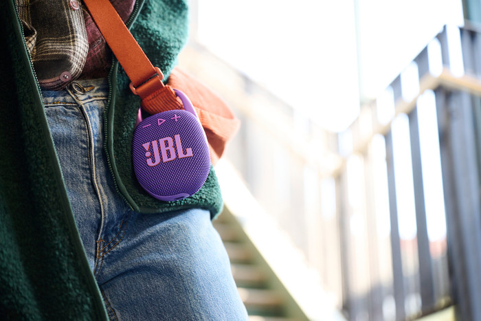 JBL Clip 5 Purple product in use