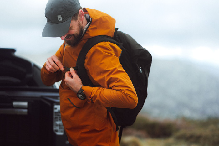 Polar Grit X 2 Pro Zwart product in gebruik