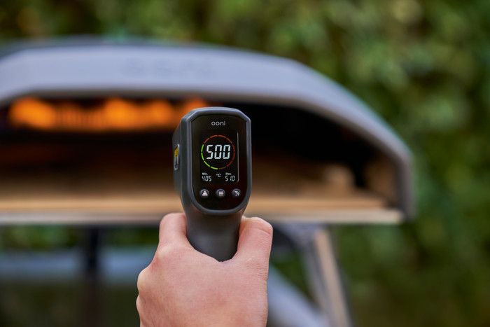 Ooni Thermometer Infrared product in use