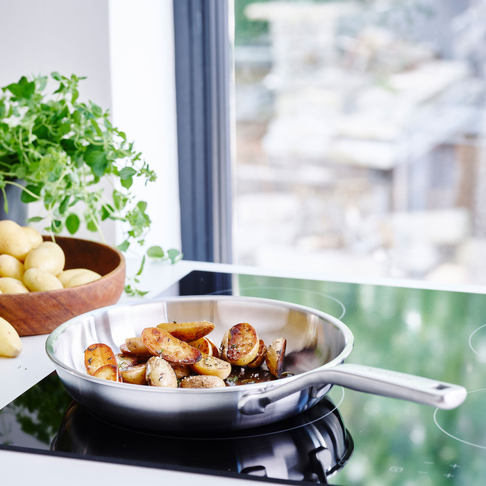 KitchenAid Multiply Poêle Paysanne 24 cm + Couvercle visuel fournisseur
