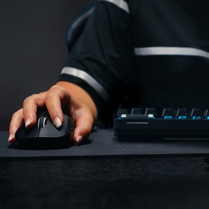 Logitech G PRO X Superlight 2 Lightspeed Souris Gamer Sans Fil Blanc produit à l'usage