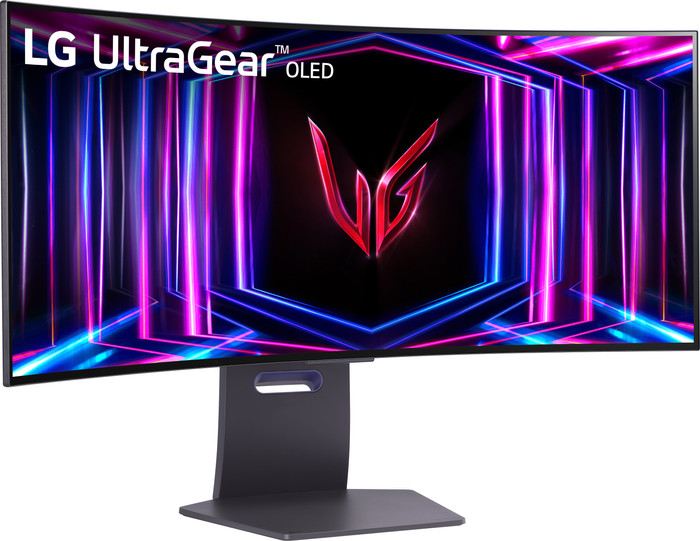 LG UltraGear OLED 34GS95QE-B front