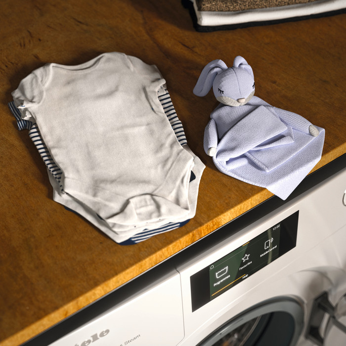 Miele WSI 883 WCS PowerWash 2.0, TwinDos & Steam 125 Edition product in use