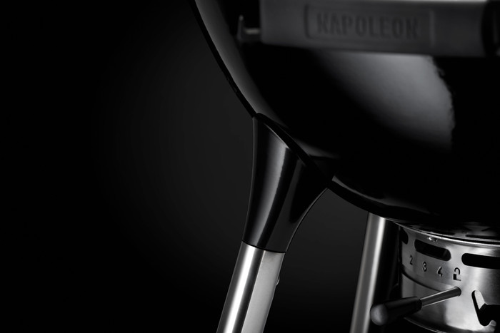 Napoleon Pro Kettle 47 cm détail