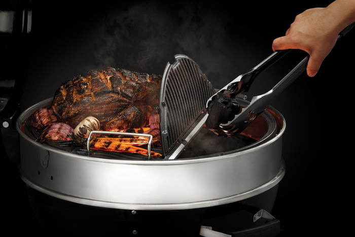 Napoleon Pro Kettle 57 cm détail