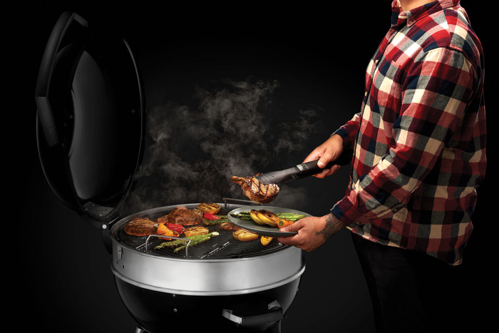 Napoleon Pro Kettle 57 cm détail