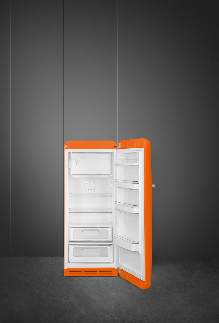 SMEG FAB28ROR6 binnenkant