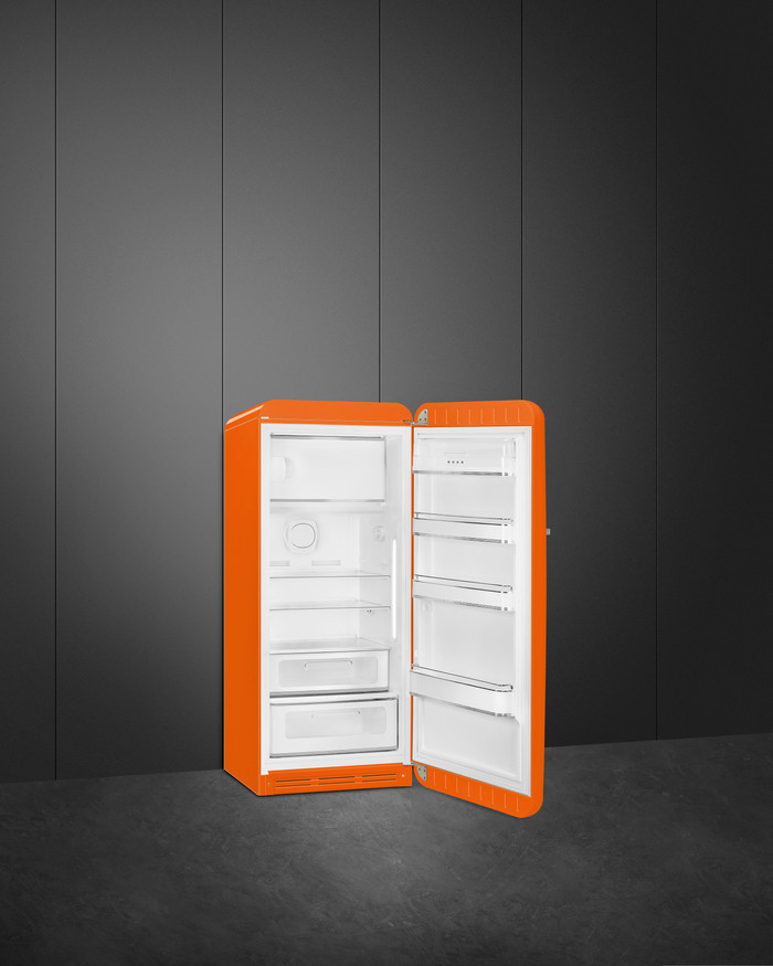SMEG FAB28ROR6 binnenkant