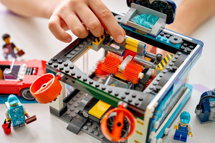 LEGO City - La Station de Lavage Automatique 60497 produit à l'usage