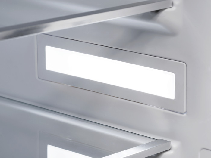 AEG TK3SS10WDC detail