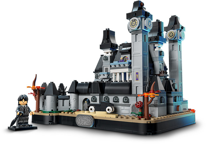 LEGO Mercredi - L'Académie Nevermore 76788 détail