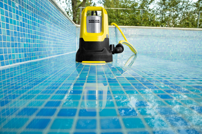 Kärcher SP 17.000 Flat Level Sensor product in use