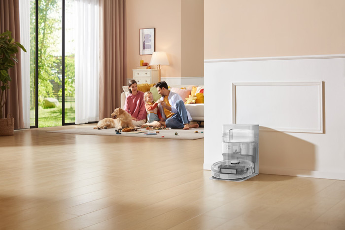 Dreame L10s Plus product in use