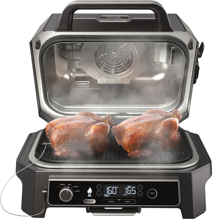 Ninja Woodfire BBQ Électrique Gril et Smoker OG850EU produit à l'usage