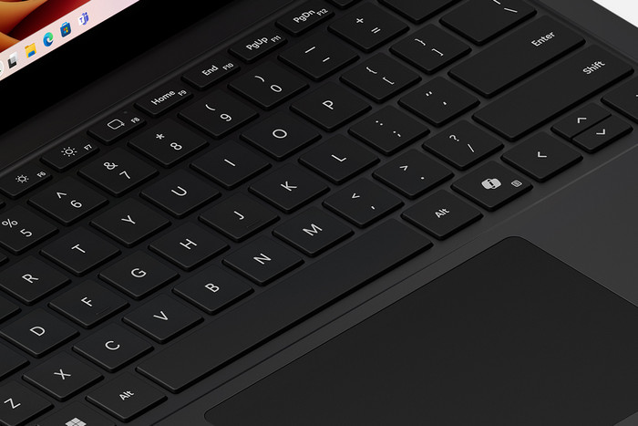 Microsoft Surface Laptop Copilot+ PC 13,8 Snapdragon X Elite / 16 Go / 1512 Go Graphite AZERTY détail