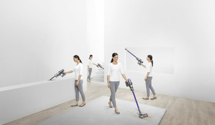 Dyson V11 Advanced product in use