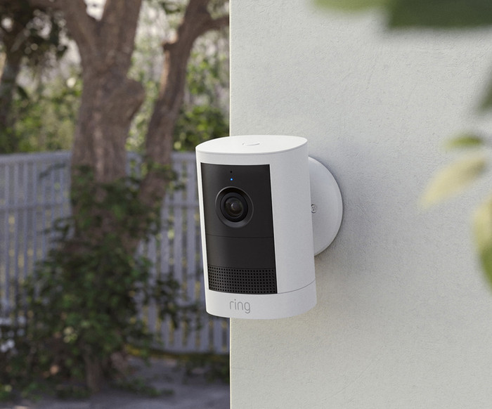 Ring Outdoor Camera Batterij 2e Generatie Wit product in gebruik