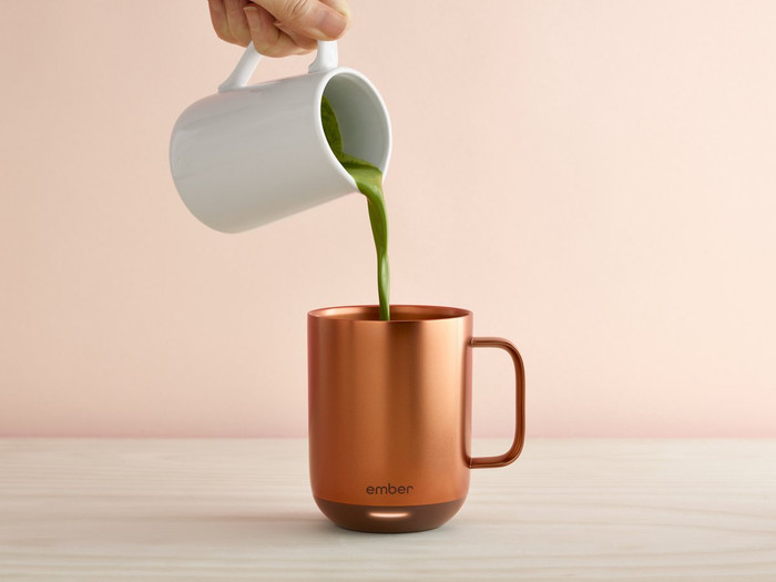 Ember Mug² 295ml Copper product in use