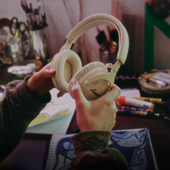 Marshall Monitor III ANC Cream product in gebruik