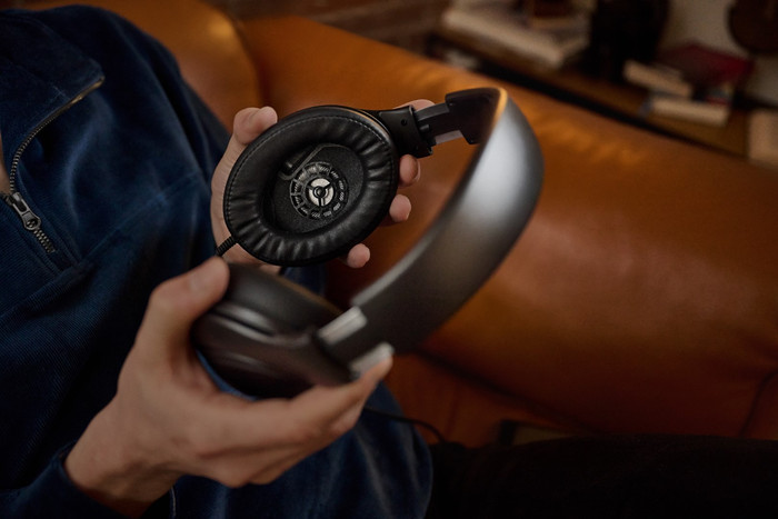 Sennheiser HD620S product in use