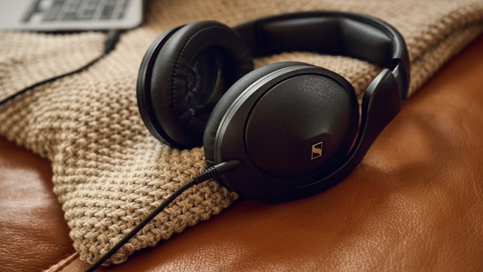 Sennheiser HD620S product in use