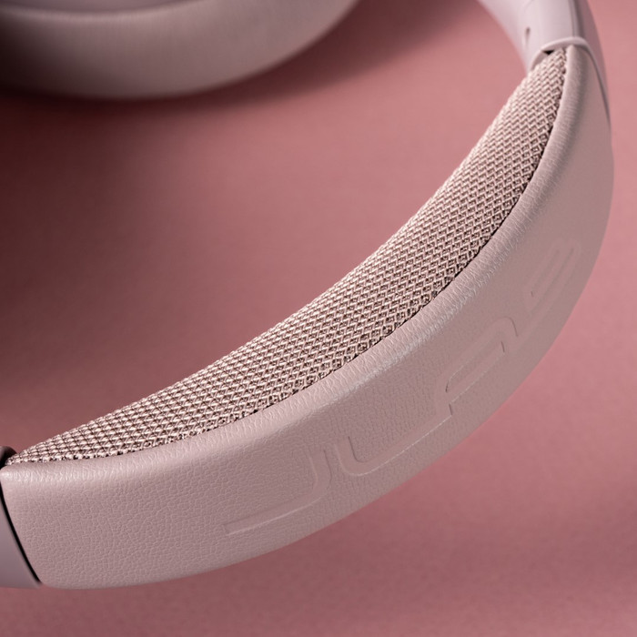 JBuds Lux ANC Roze product in gebruik