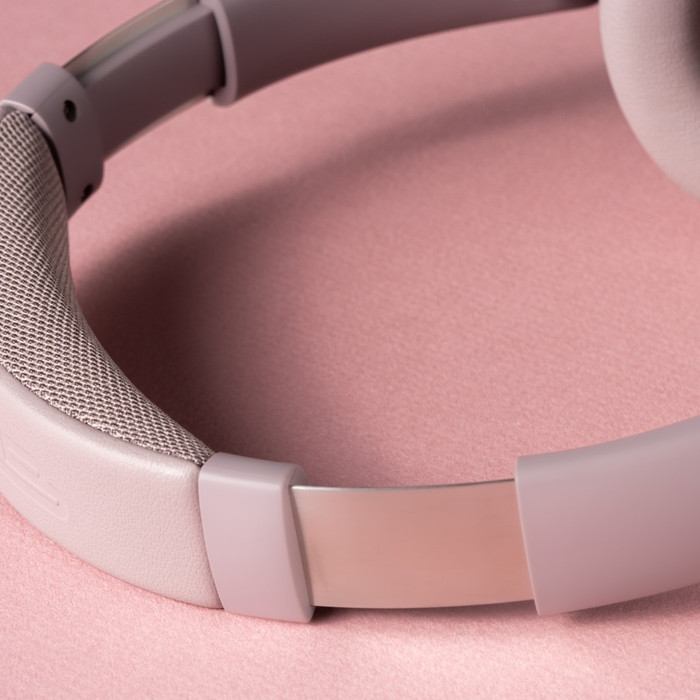 JBuds Lux ANC Roze product in gebruik