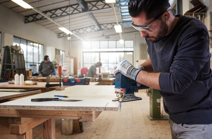 Bosch Decoupeerzaagblad T234 X Progressor for Wood 5x product in gebruik