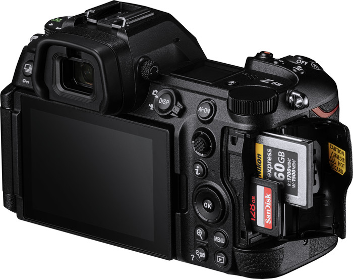 Nikon Z6 III + Nikkor Z 24-200 mm f/4-6.3 VR détail